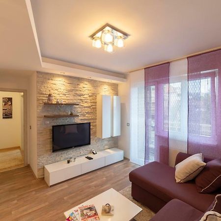 Vf Kragujevac Apartments Екстер'єр фото