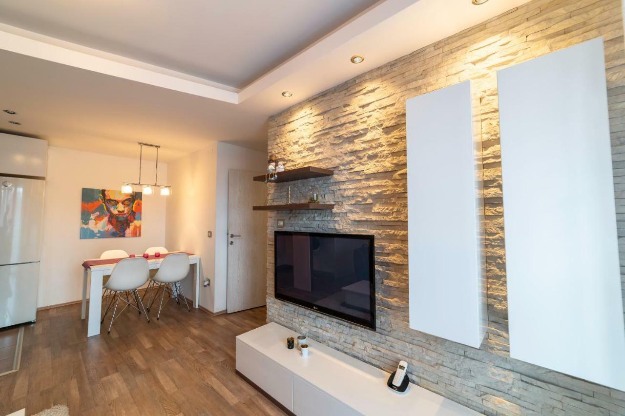 Vf Kragujevac Apartments Екстер'єр фото